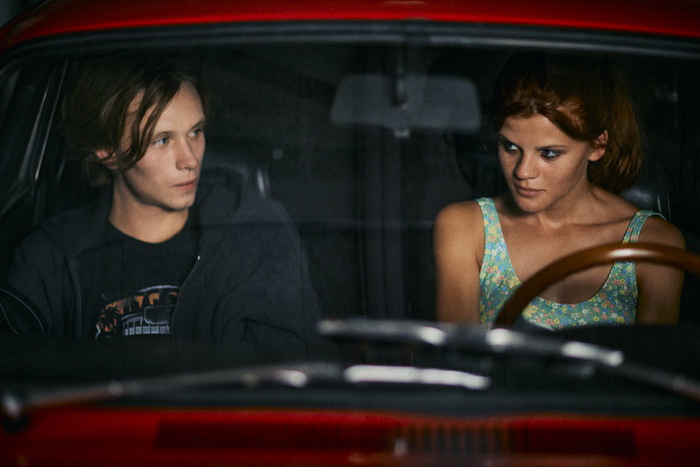 EN ATTENDANT LA NUIT